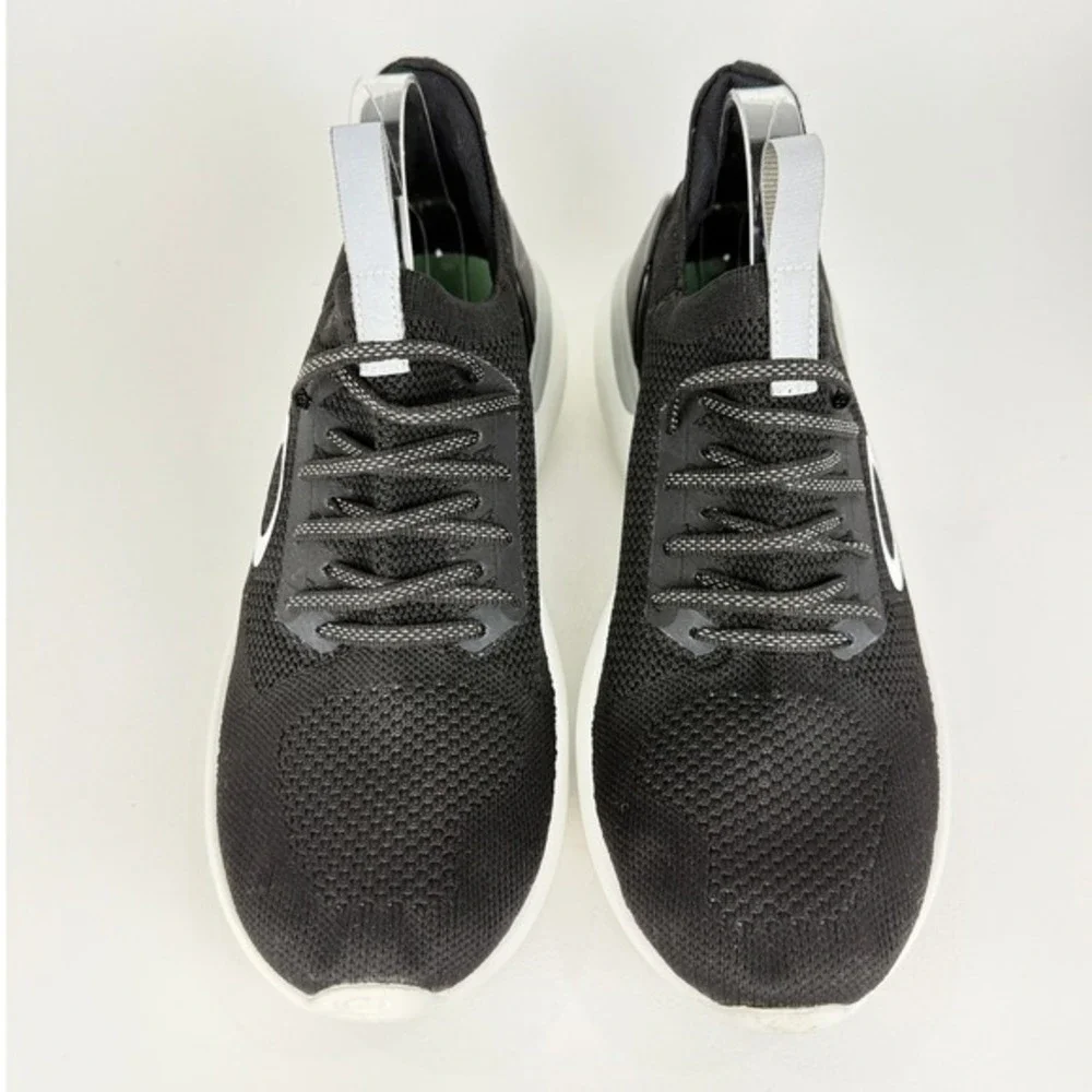 Oakley OKLYTRN Size 9.5 Men Black Knit‎ Lightweight Running Athletic Sneakers